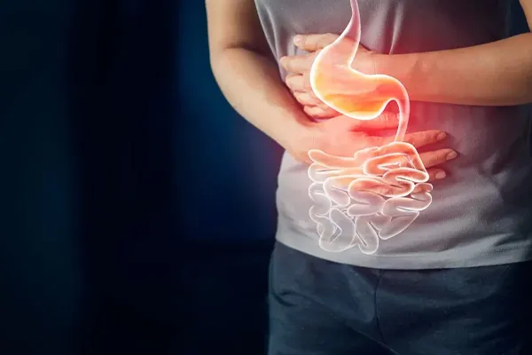 سرطان معده چیست و چه علائمی دارد؟ علت + تست سرطان معده خوش خیم و بدخیم در خانه
