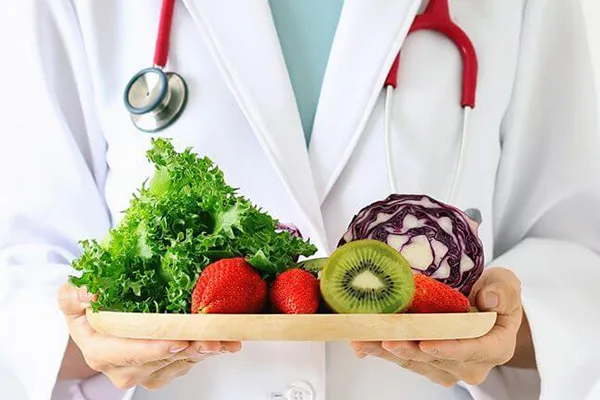 تغذیه مناسب بیمار سرطان معده: اصول تغذیه بعد از جراحی و شیمی درمانی