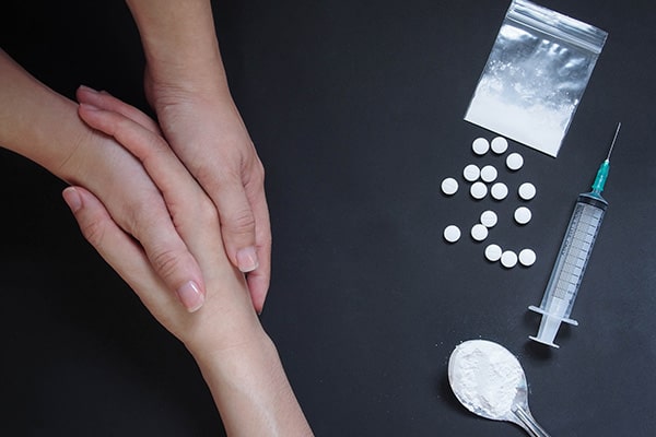 ترک اعتیاد فوری: مراحل پاک شدن از انواع مواد مخدر + مدت زمان ترک اعتیاد در خانه