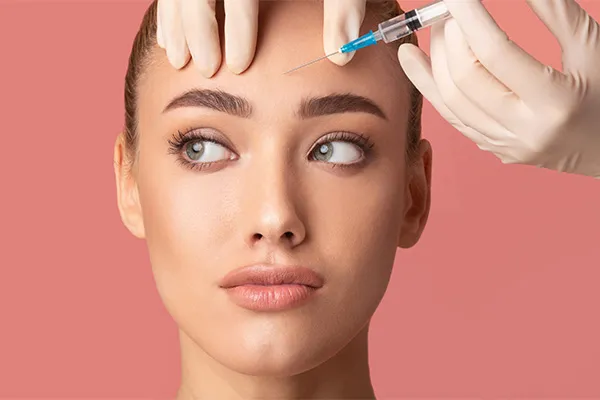 فواید تزریق بوتاکس صورت چیست؟ ماندگاری بوتاکس صورت، پیشانی، ابرو و…